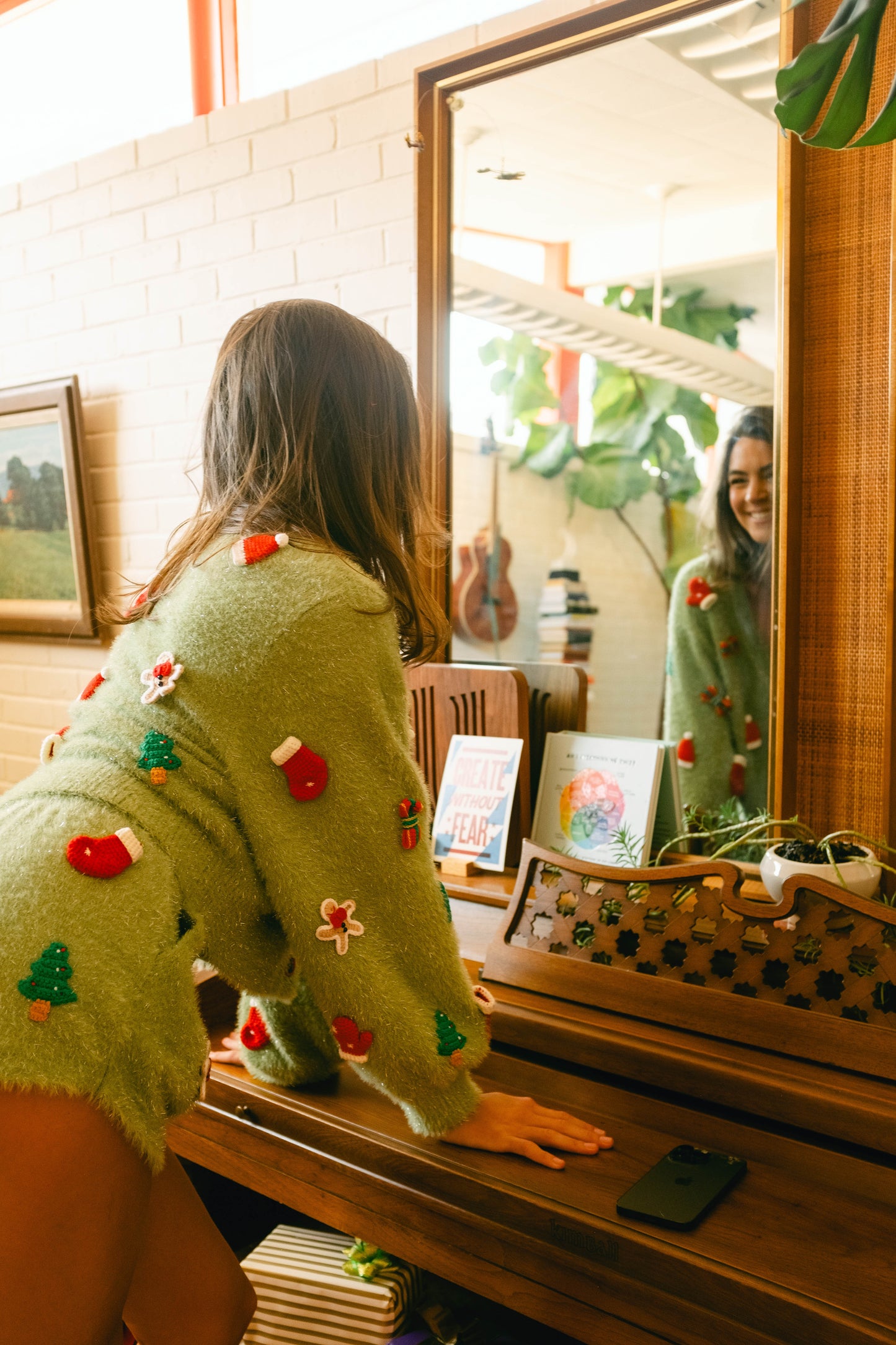 Green Fuzzy Knit Christmas Icon Short