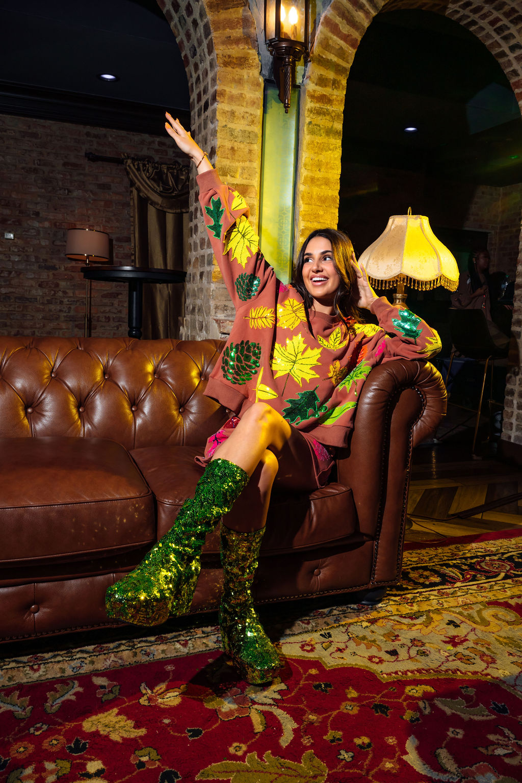 Brown Fall Leaves Short