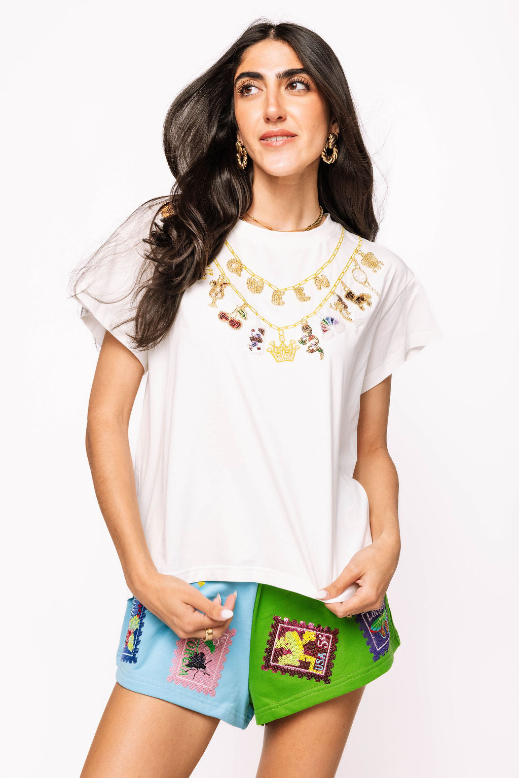 Queen & Icon Necklaces Charm Tee